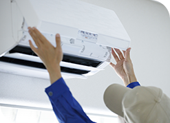 エアコン取り外し